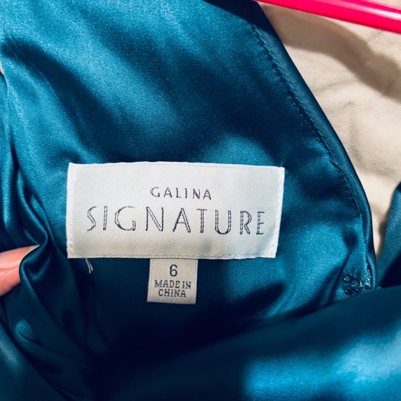 Bridesmaid Dress - Picture 7 of 7